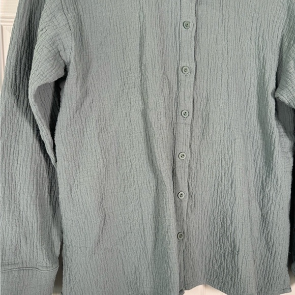 Sadie & Sage Sage Green Button Up Long Sleeve Crinkle Texture Womens Size Medium - Picture 2 of 6